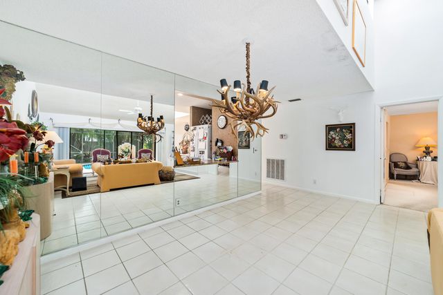 302 Deer Creek Wildwood Lane E, Deerfield Beach, FL 33442
