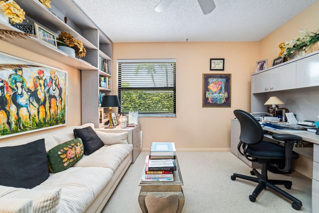 302 Deer Creek Wildwood Lane E, Deerfield Beach, FL 33442