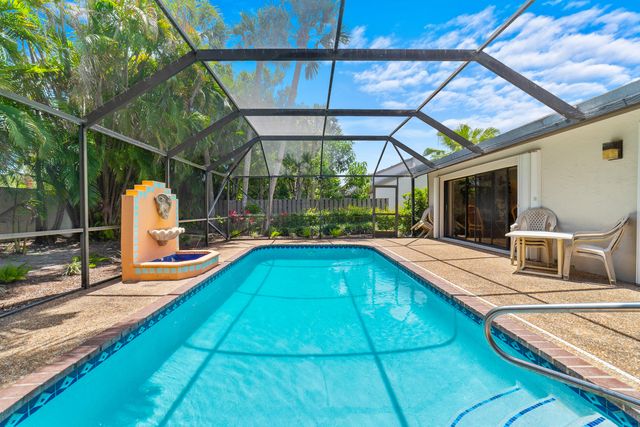 302 Deer Creek Wildwood Lane E, Deerfield Beach, FL 33442