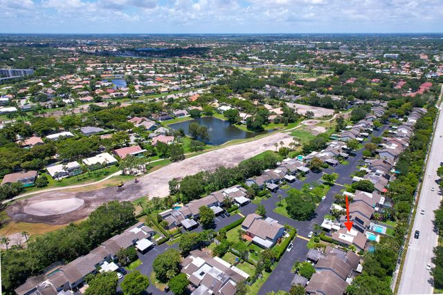 302 Deer Creek Wildwood Lane E, Deerfield Beach, FL 33442