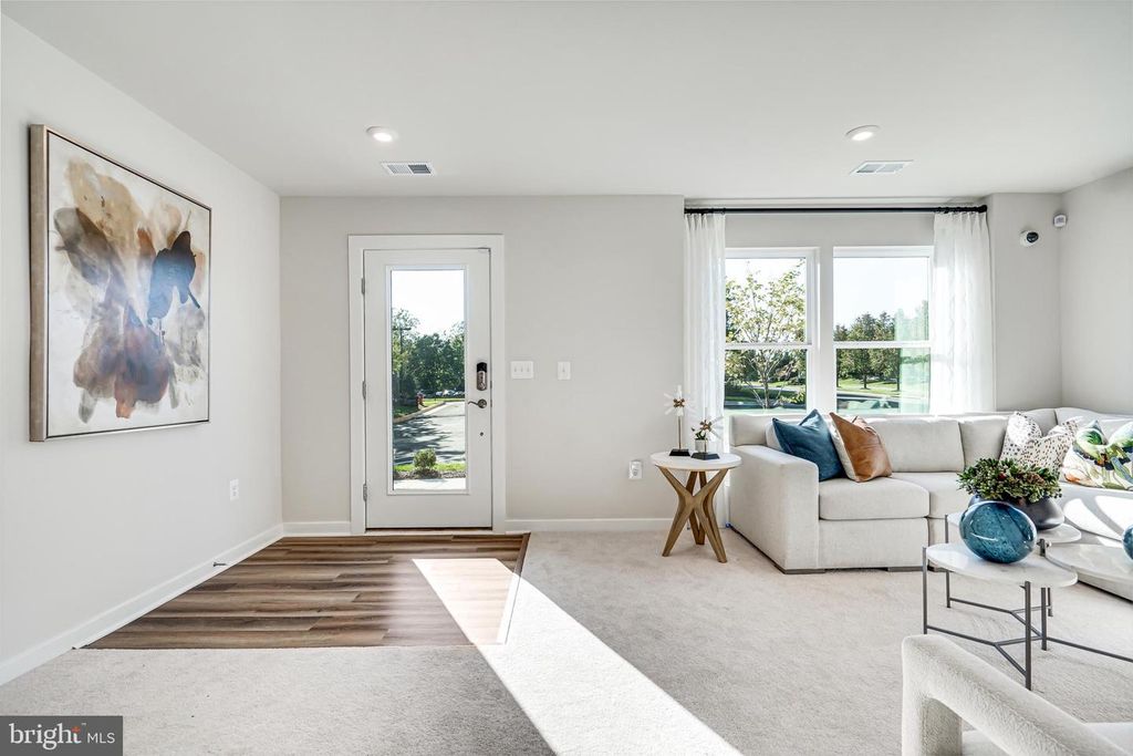 206 CHIANTI TER SE, Leesburg, VA 20175