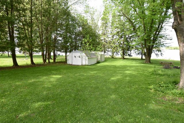 N9675 Northern Shores, Fox Lake, WI 53933