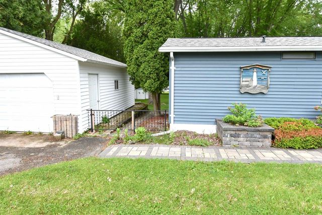 N9675 Northern Shores, Fox Lake, WI 53933