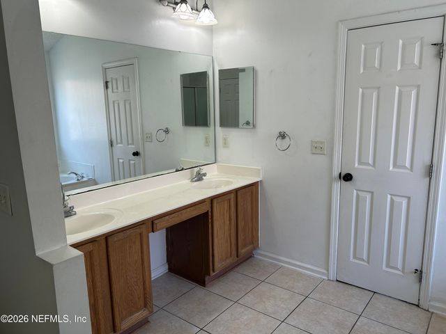 1804 NORTHGLEN Circle, Middleburg, FL 32068