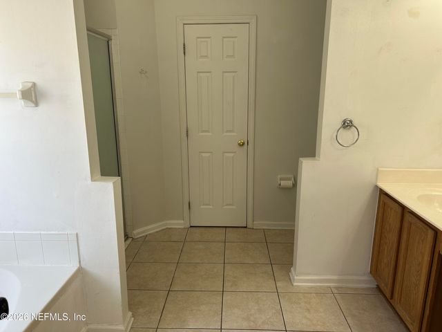 1804 NORTHGLEN Circle, Middleburg, FL 32068