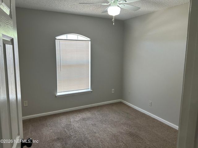 1804 NORTHGLEN Circle, Middleburg, FL 32068