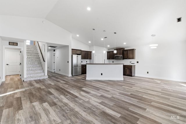 60 N Luke Loop, Nampa, ID 83651