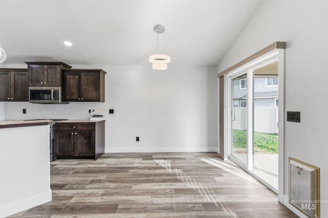 60 N Luke Loop, Nampa, ID 83651