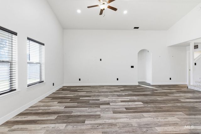 60 N Luke Loop, Nampa, ID 83651