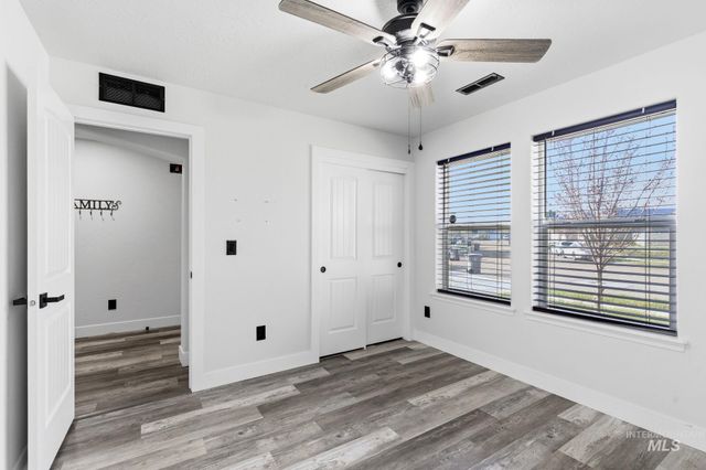 60 N Luke Loop, Nampa, ID 83651