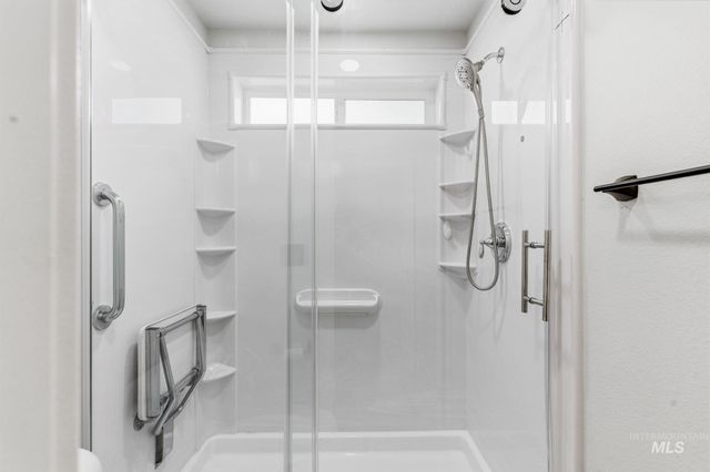 60 N Luke Loop, Nampa, ID 83651