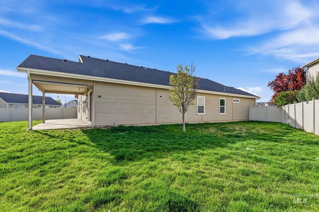 60 N Luke Loop, Nampa, ID 83651