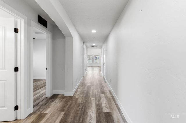 60 N Luke Loop, Nampa, ID 83651