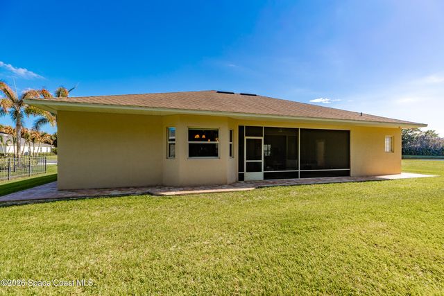 7445 36th Court, Vero Beach, FL 32967