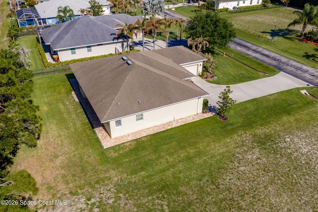 7445 36th Court, Vero Beach, FL 32967