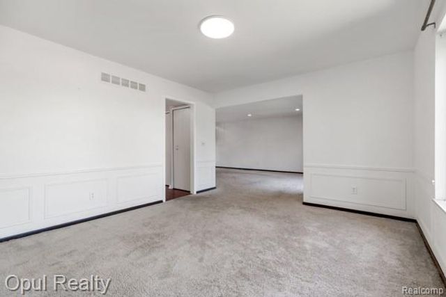 3961 Chablis Street, West Bloomfield Charter Township, MI 48323