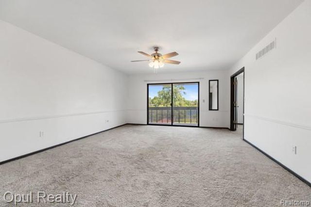 3961 Chablis Street, West Bloomfield Charter Township, MI 48323