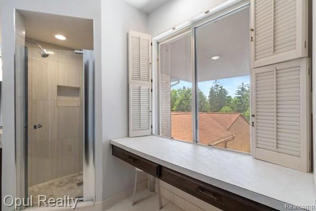 3961 Chablis Street, West Bloomfield Charter Township, MI 48323