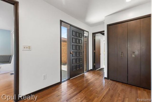 3961 Chablis Street, West Bloomfield Charter Township, MI 48323