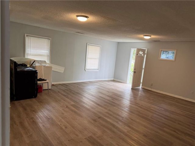 5806 Windermere Court, Lithonia, GA 30038