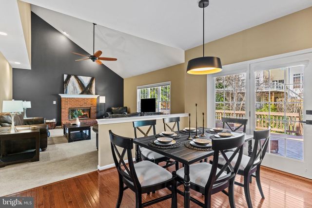 42714 FREEDOM ST, Chantilly, VA 20152