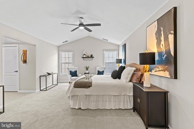 42714 FREEDOM ST, Chantilly, VA 20152