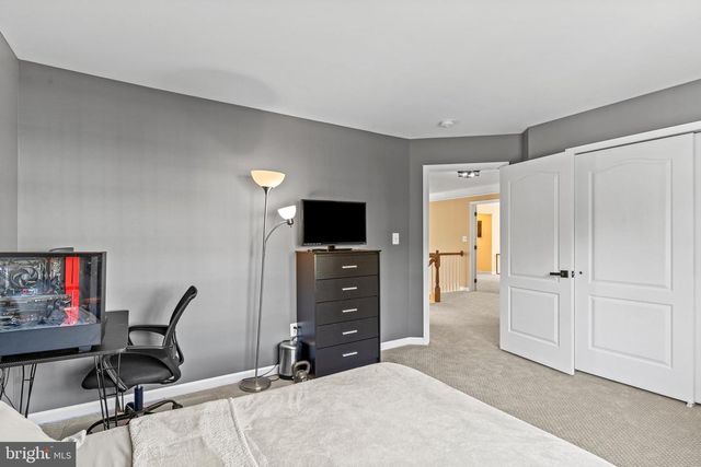 42714 FREEDOM ST, Chantilly, VA 20152