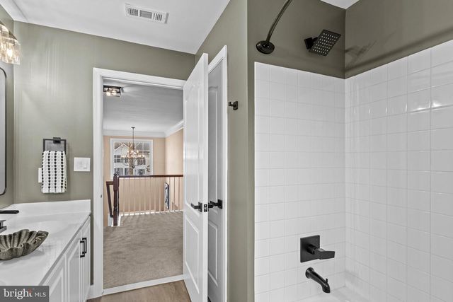 42714 FREEDOM ST, Chantilly, VA 20152