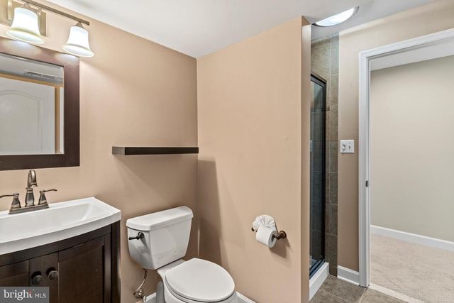 42714 FREEDOM ST, Chantilly, VA 20152