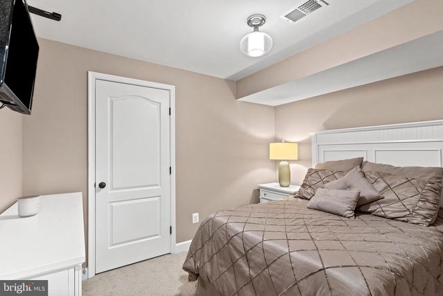 42714 FREEDOM ST, Chantilly, VA 20152