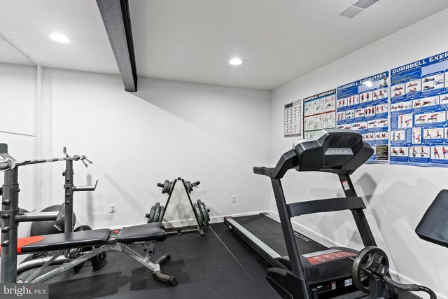 42714 FREEDOM ST, Chantilly, VA 20152