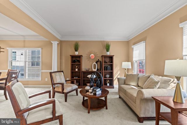 42714 FREEDOM ST, Chantilly, VA 20152