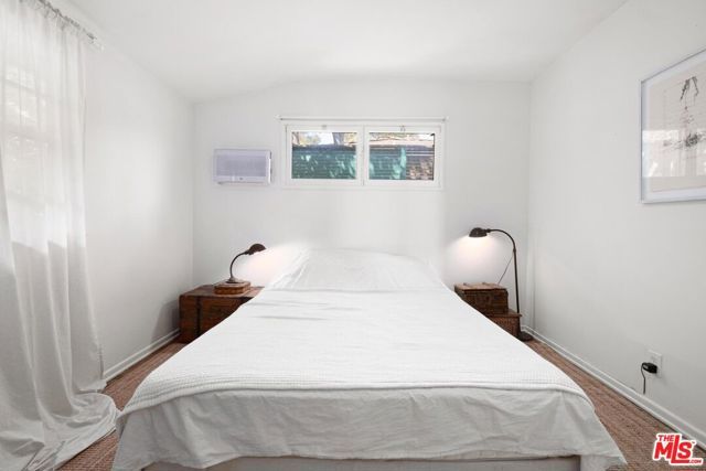 2294 Mountain Oak Drive, Los Angeles, CA 90068