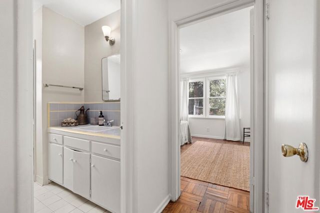 2294 Mountain Oak Drive, Los Angeles, CA 90068