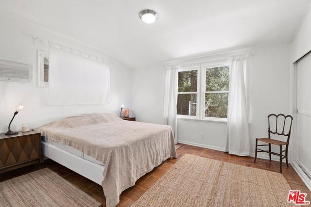 2294 Mountain Oak Drive, Los Angeles, CA 90068