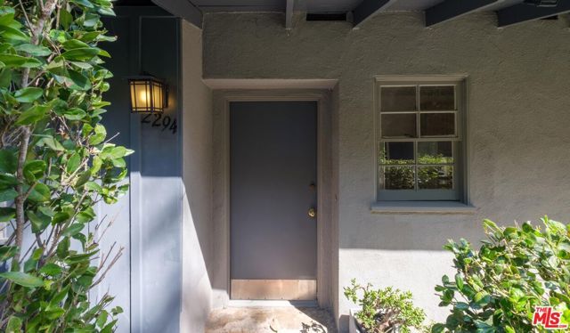 2294 Mountain Oak Drive, Los Angeles, CA 90068