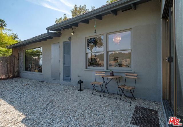 2294 Mountain Oak Drive, Los Angeles, CA 90068