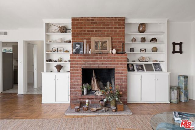 2294 Mountain Oak Drive, Los Angeles, CA 90068