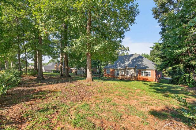 750 Ship Wreck Place, Inman, SC 29349