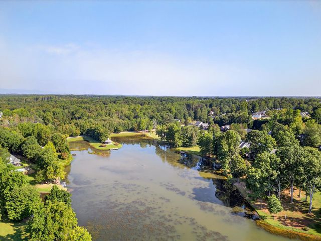 750 Ship Wreck Place, Inman, SC 29349