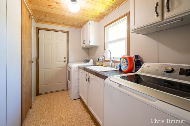 2280 Taft Road, Valley Twp, MI 49010