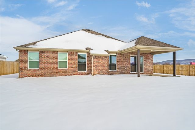 317 S Nightfall Avenue, Farmington, AR 72730