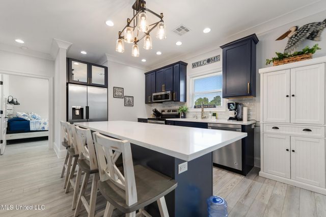 6149 Pontiac Drive, Kiln, MS 39556