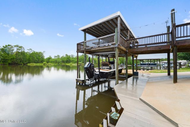 6149 Pontiac Drive, Kiln, MS 39556