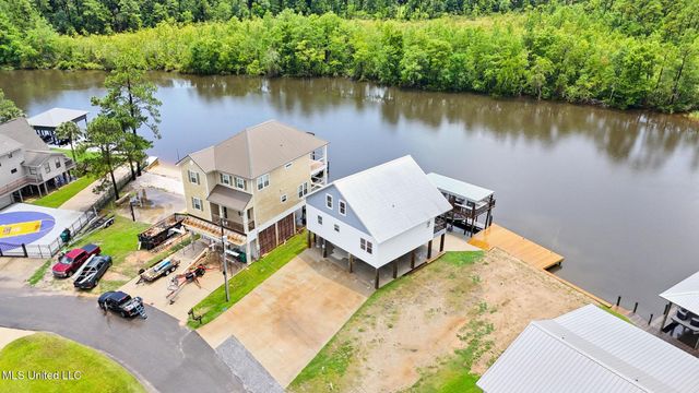 6149 Pontiac Drive, Kiln, MS 39556