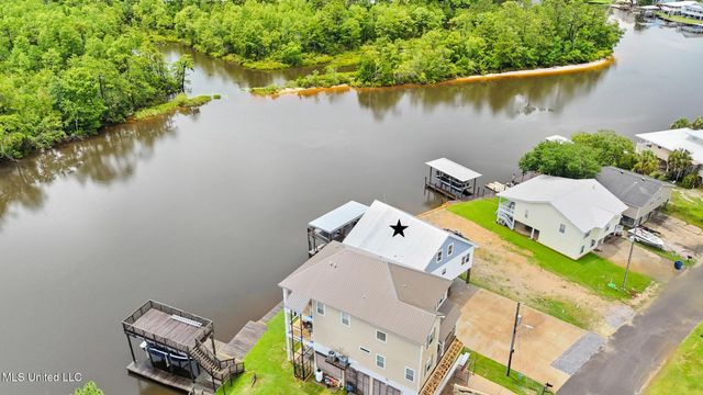 6149 Pontiac Drive, Kiln, MS 39556