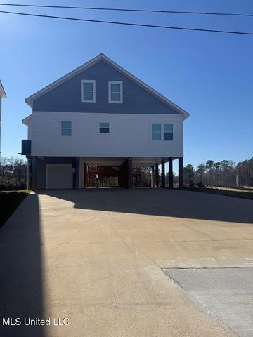 6149 Pontiac Drive, Kiln, MS 39556