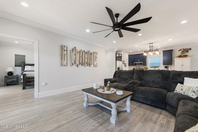 6149 Pontiac Drive, Kiln, MS 39556