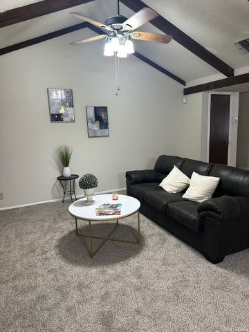 4800 Rockford, San Antonio, TX 78249