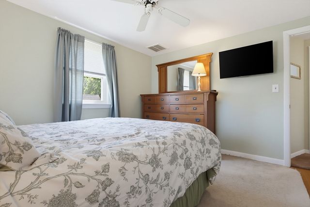 433 Pearse Road, Swansea, MA 02777